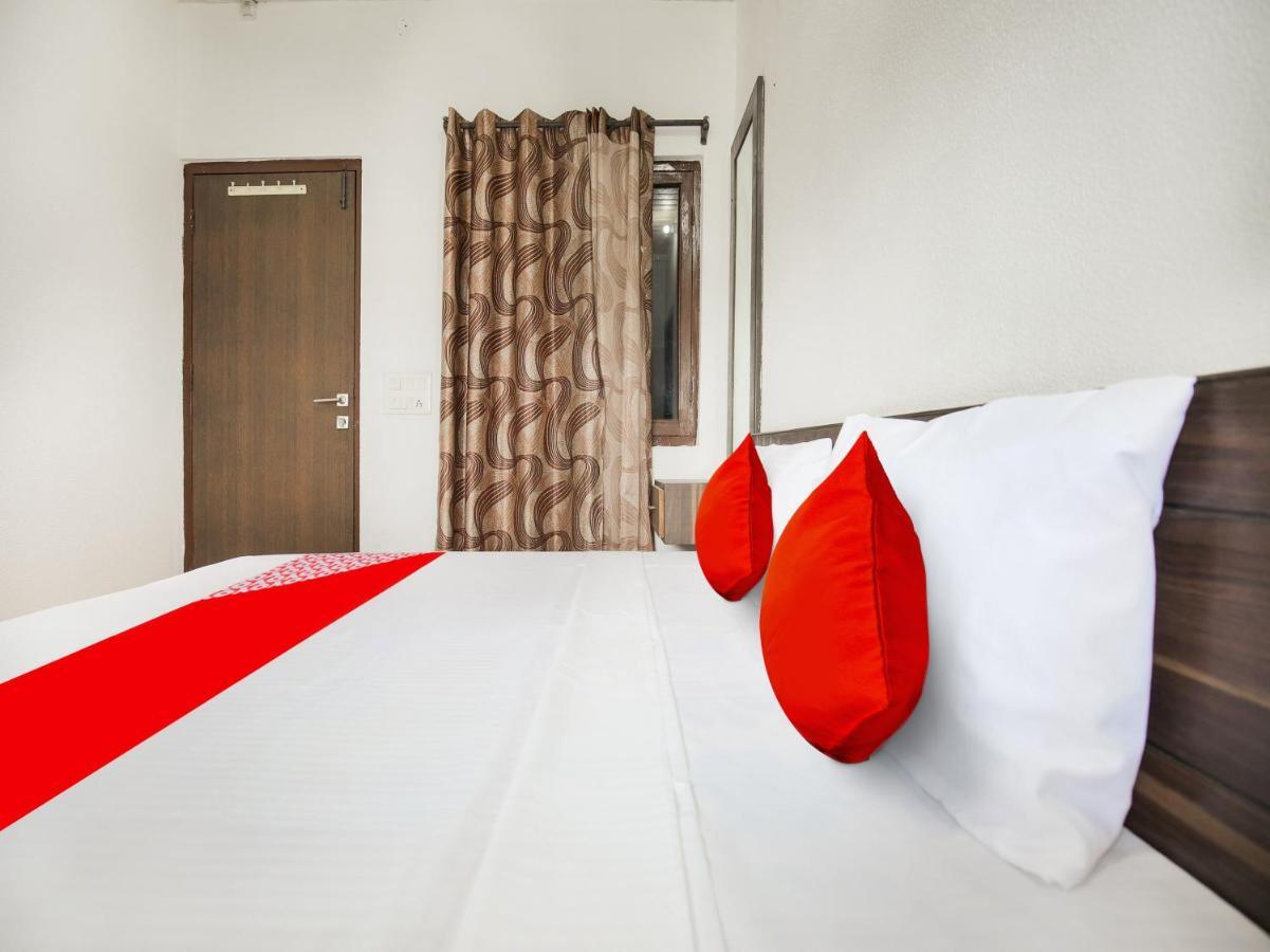 לודהיאנה Oyo Flagship Hotel Le Aley Regency מראה חיצוני תמונה