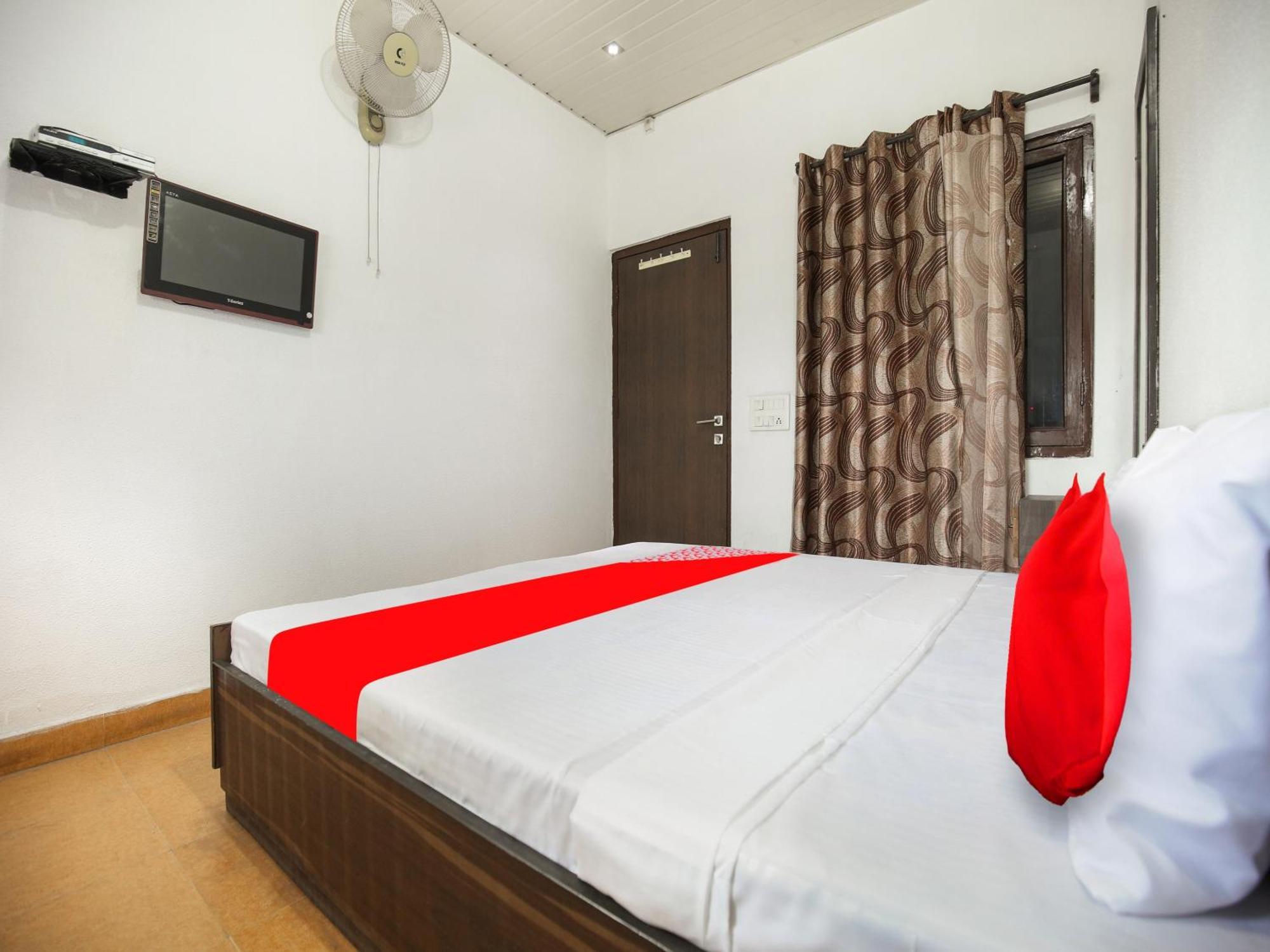 לודהיאנה Oyo Flagship Hotel Le Aley Regency מראה חיצוני תמונה